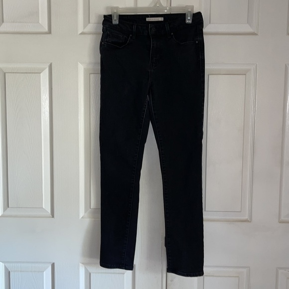 Levi’s Black Classic Mid Rise Skinny Jeans - Picture 3 of 9